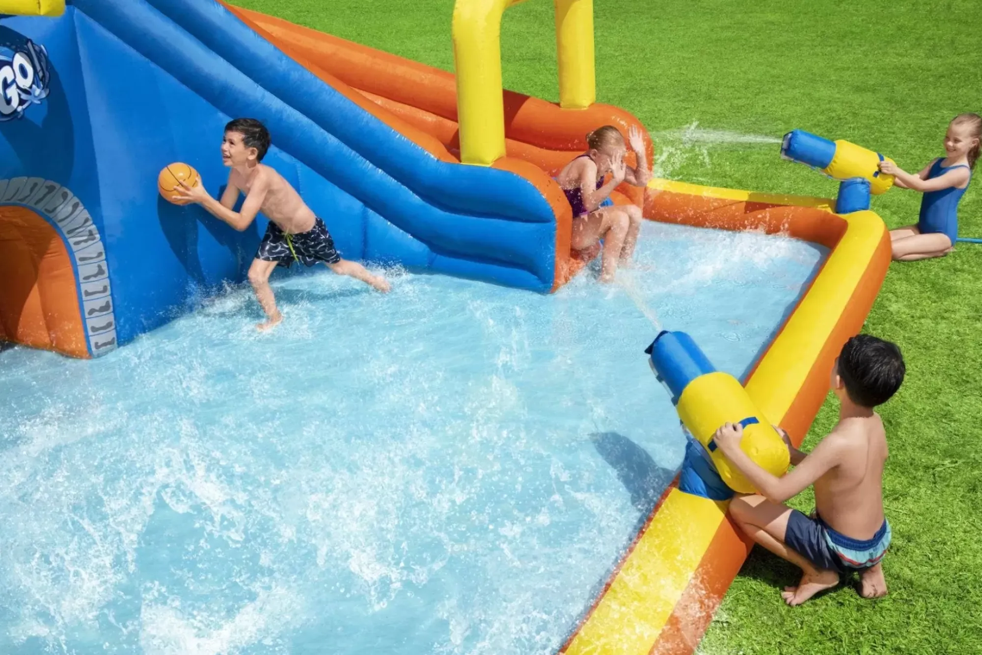 Bestway Mega Water Parks< H2Ogo! 18' Super Speedway Child Inflatable Water Park