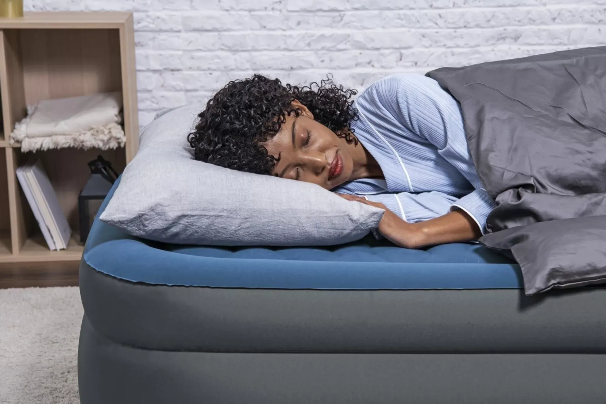 Bestway Indoor Air Mattresses< Tough Guard Air Mattress Twin 18 With Built-In Ac Pump And Antimicrobial Coating