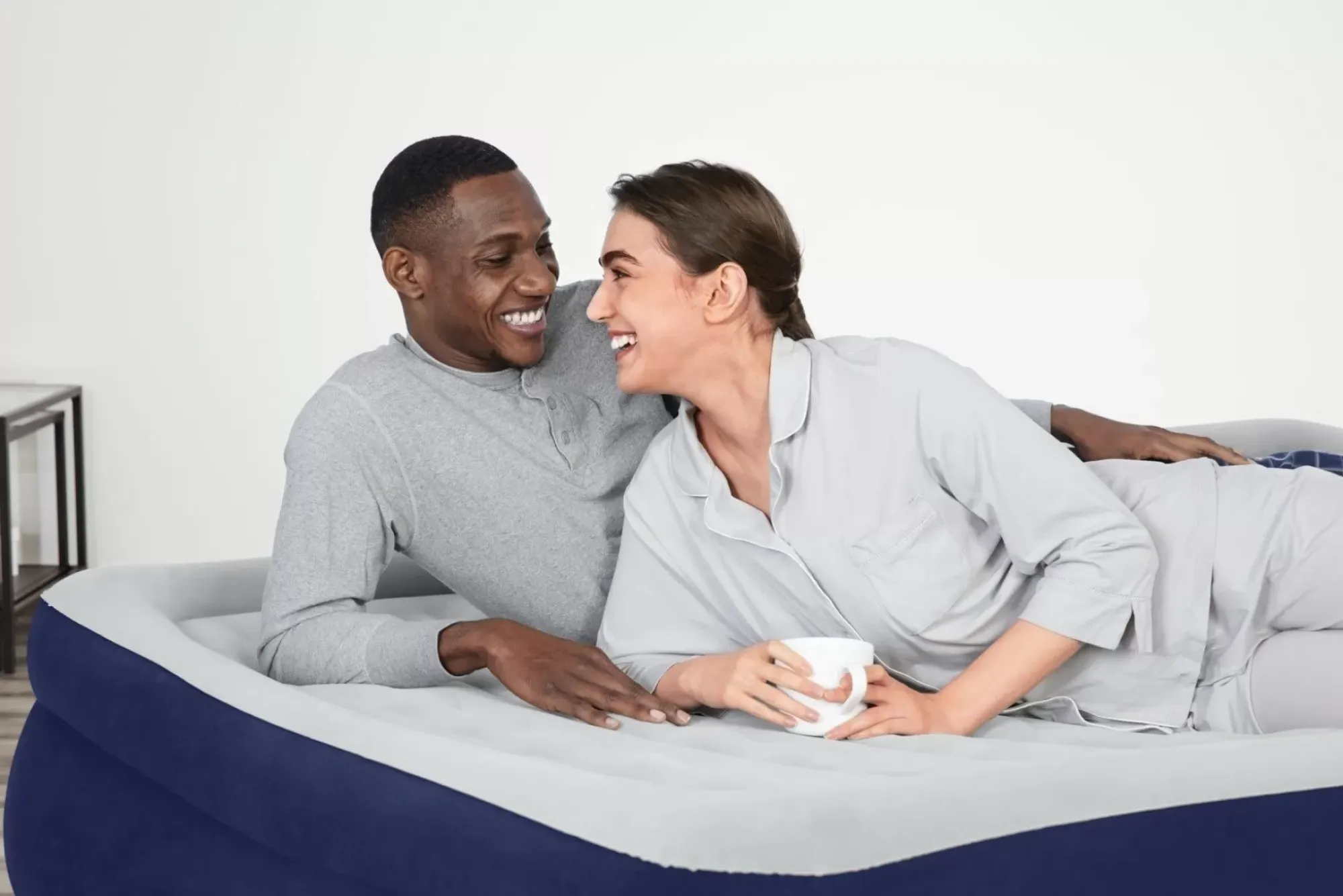 Bestway Indoor Air Mattresses< Tritech Air Mattress Queen 24 With Built-In Ac Pump Included And Antimicrobial Coating
