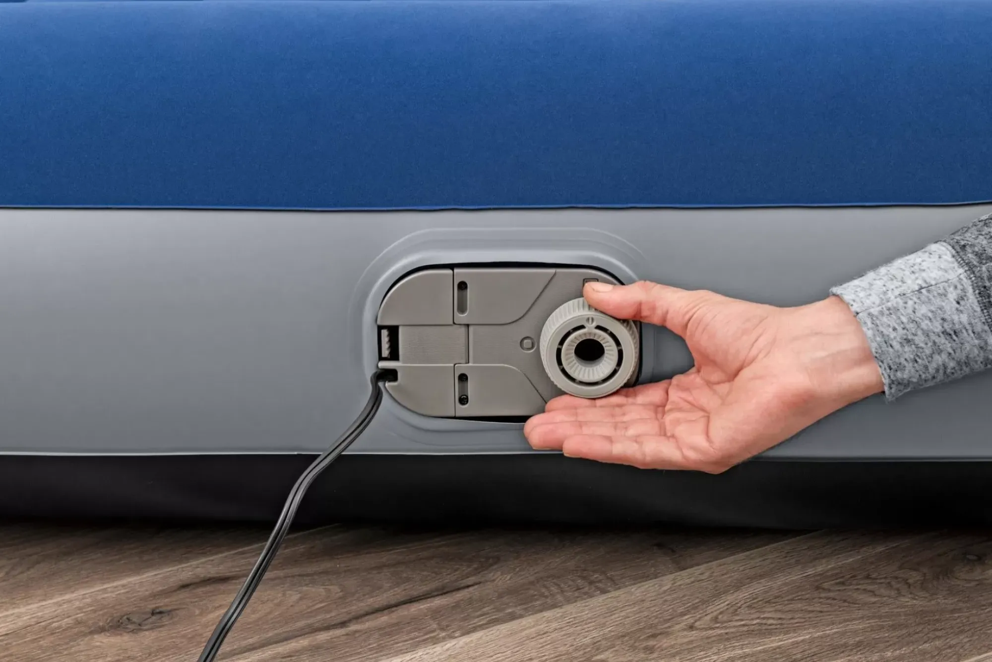 Bestway Indoor Air Mattresses< Tritech Air Mattress Full 12" With Built-In Ac Pump And Antimicrobial Coating
