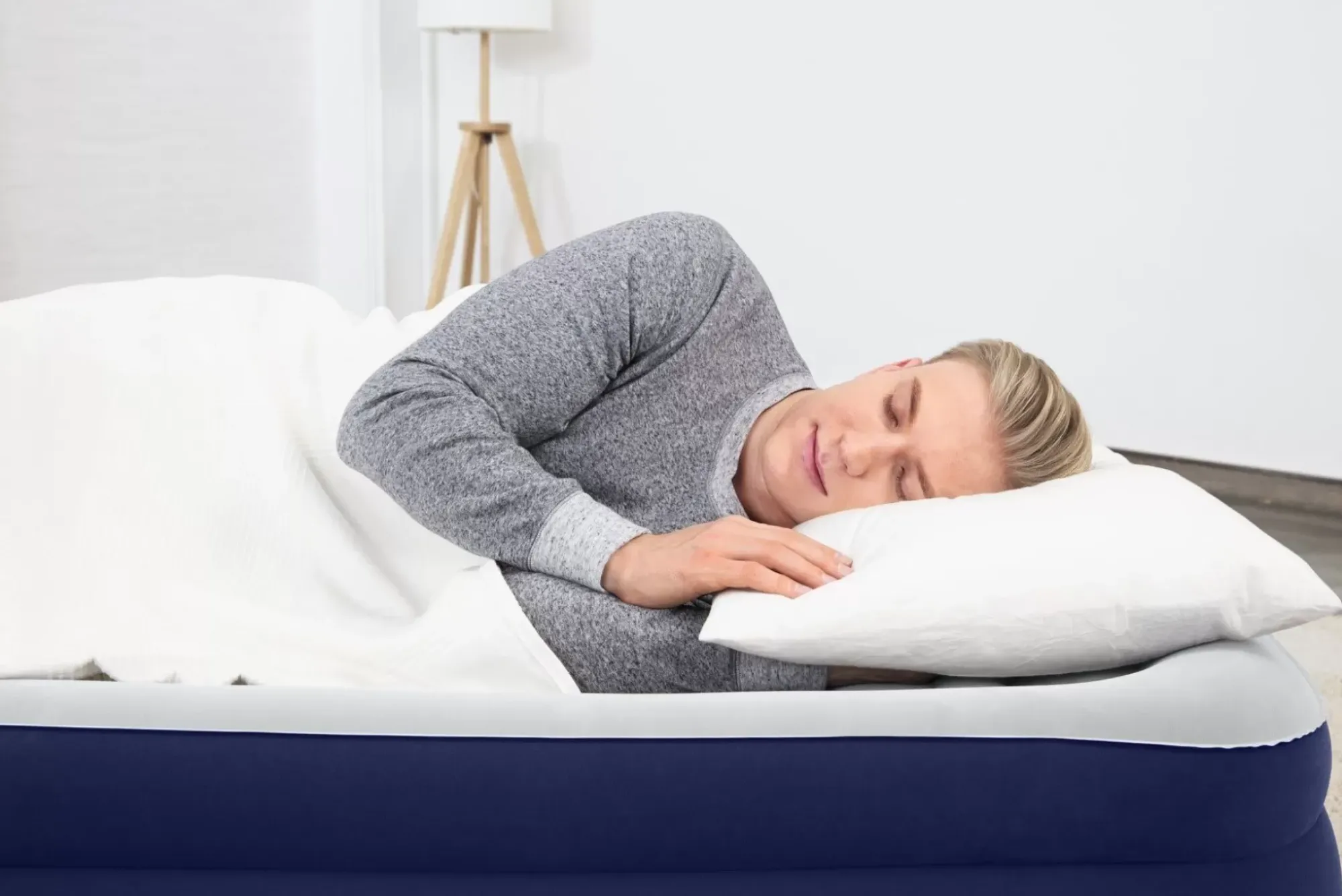 Bestway Indoor Air Mattresses< Tritech Air Mattress Twin 15 With Built-In Ac Pump Included And Antimicrobial Coating