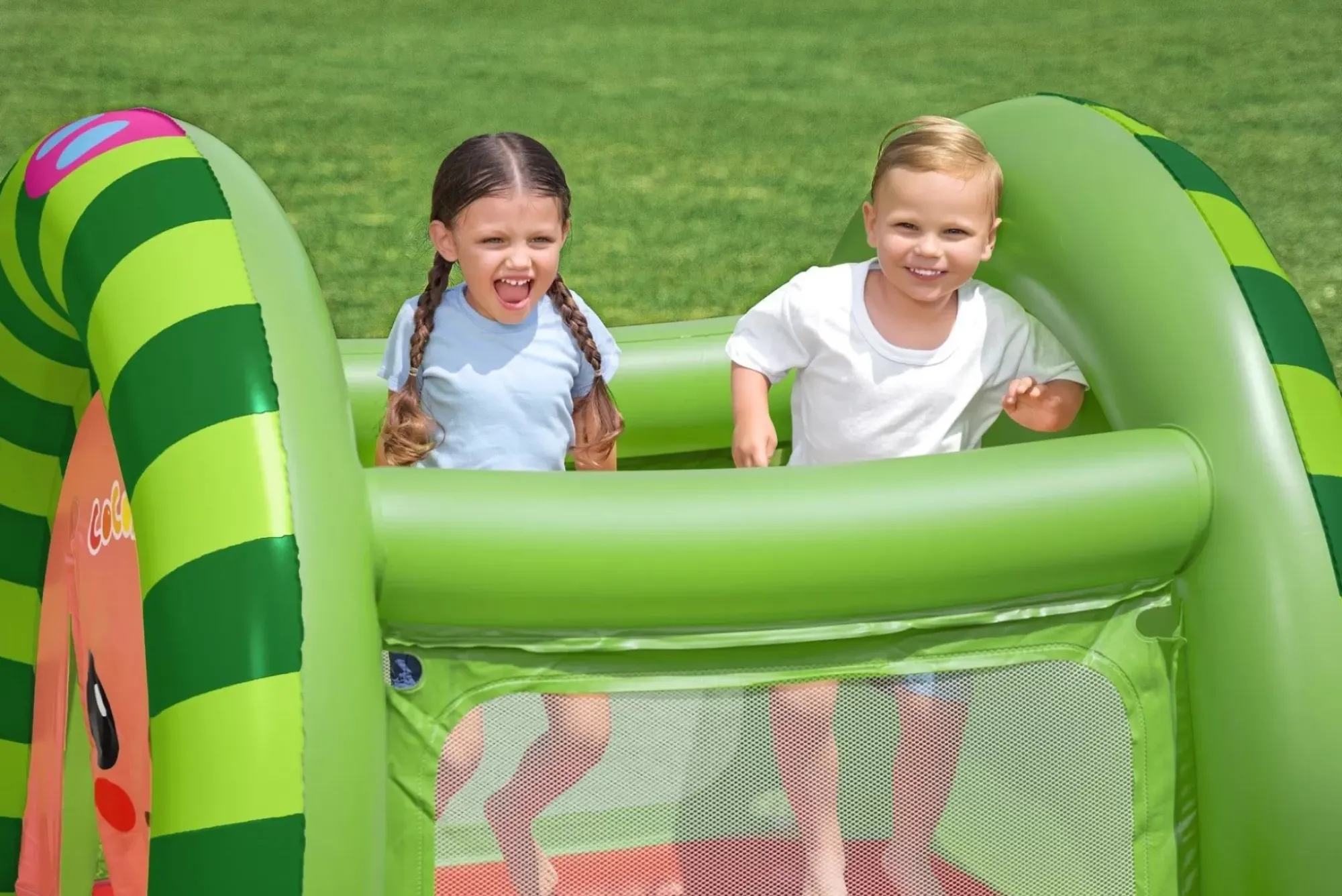 Bestway Bounce Houses<Cocomelon Big Bouncer With Built-In Pump