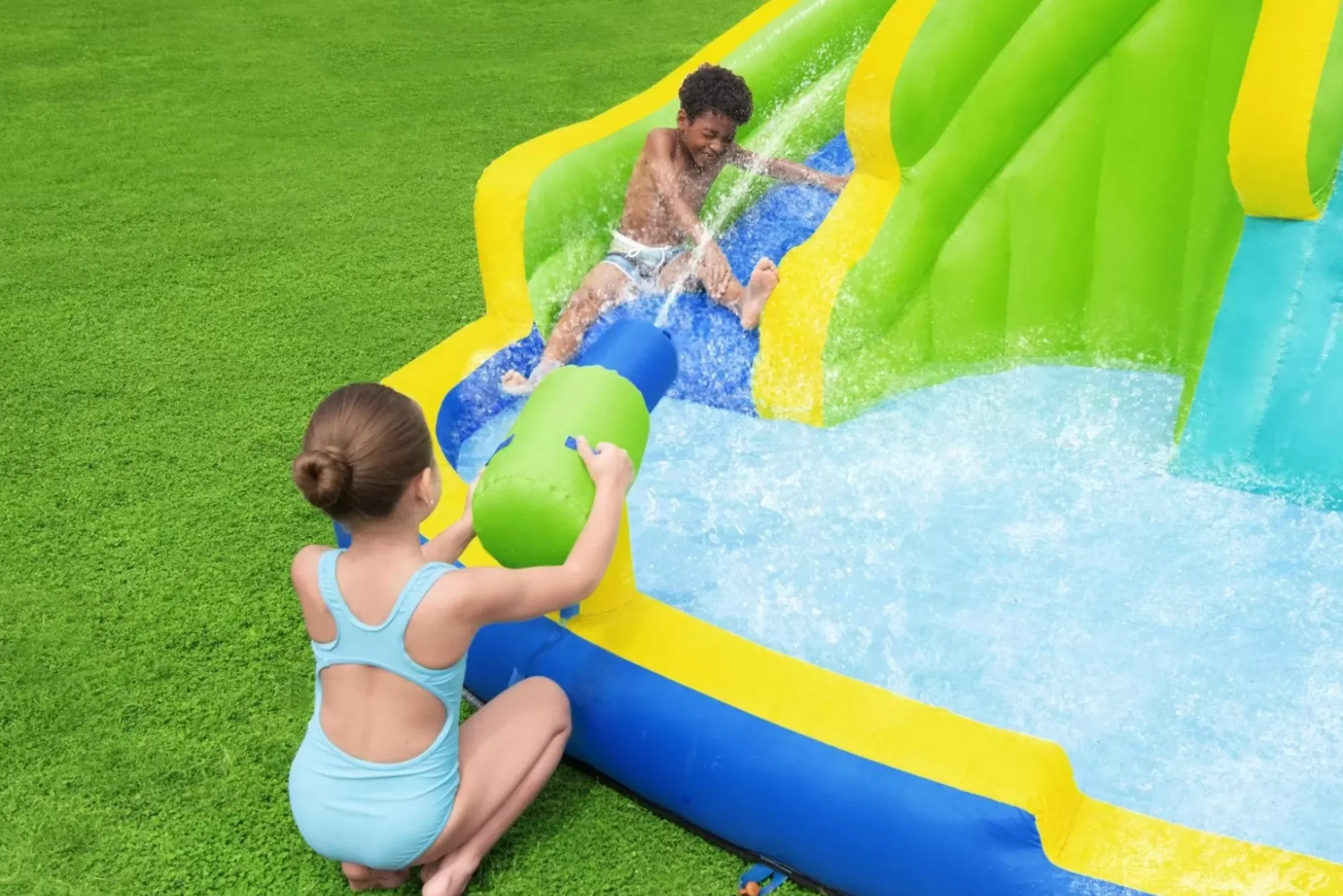 Bestway Mega Water Parks<H2Ogo! Funfinity Splash Kids Inflatable Water Park 19'