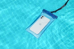 Bestway Pool Accessories<H2Ogo! Splash Guard Waterproof Smart Phone Case, Most Iphone/ Samsung/ Android Phones Up To 7" Long