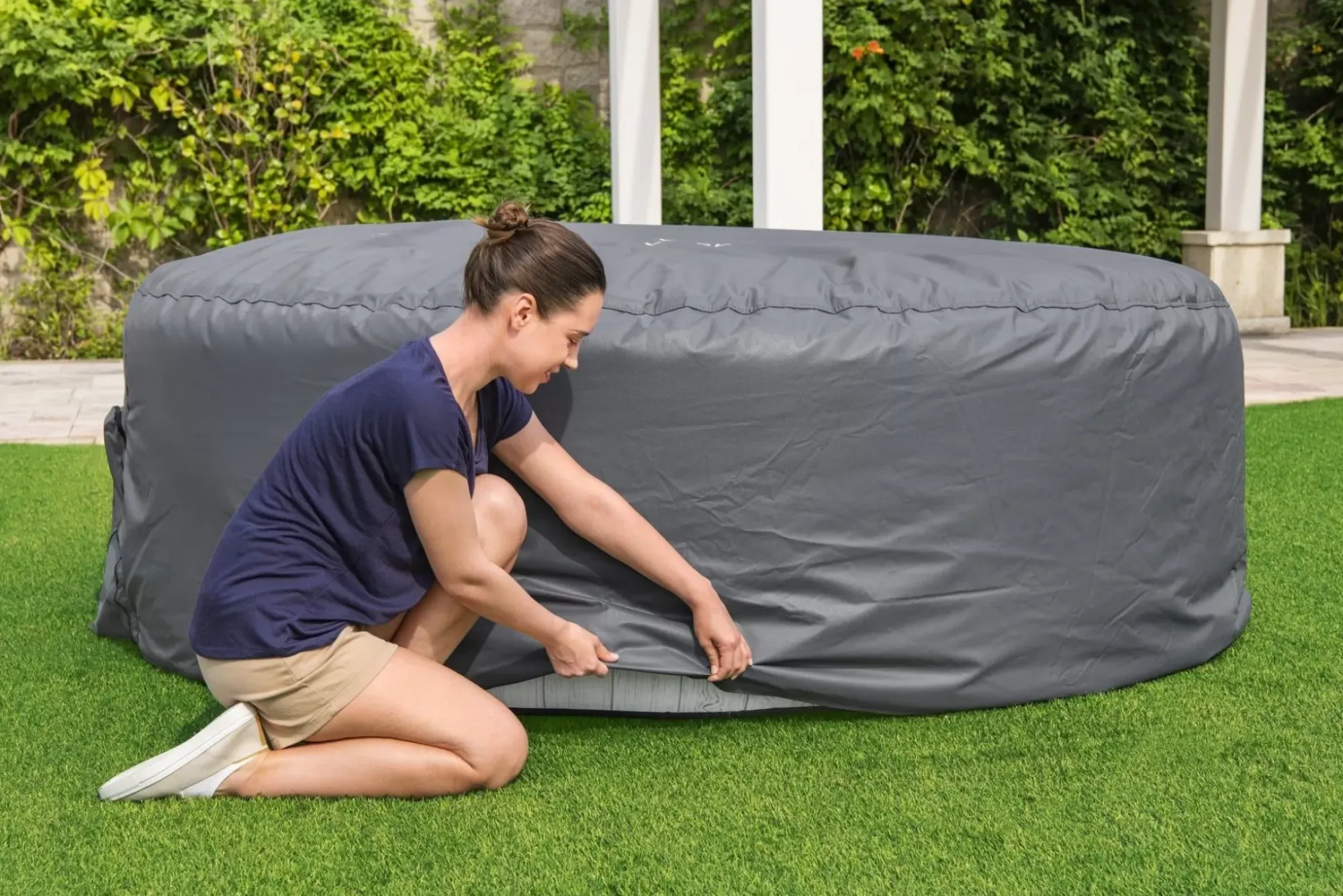 Bestway Airjet<Saluspa Monaco Energysense Smart Signature Airjet Inflatable Hot Tub With App-Control 5-7 Person