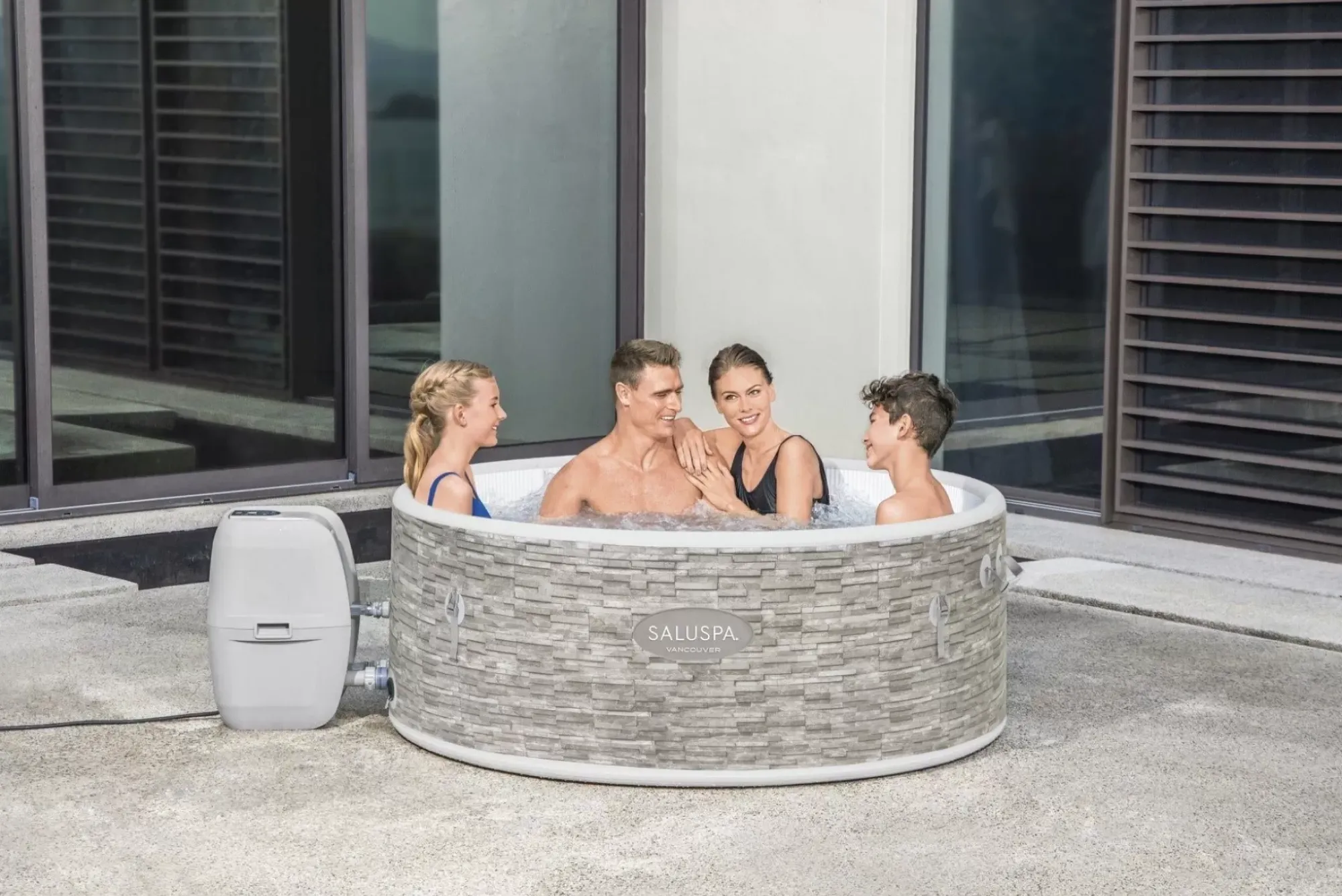 Bestway Airjet<Saluspa Vancouver Airjet Plus Inflatable Hot Tub With App Control 3-5 Person